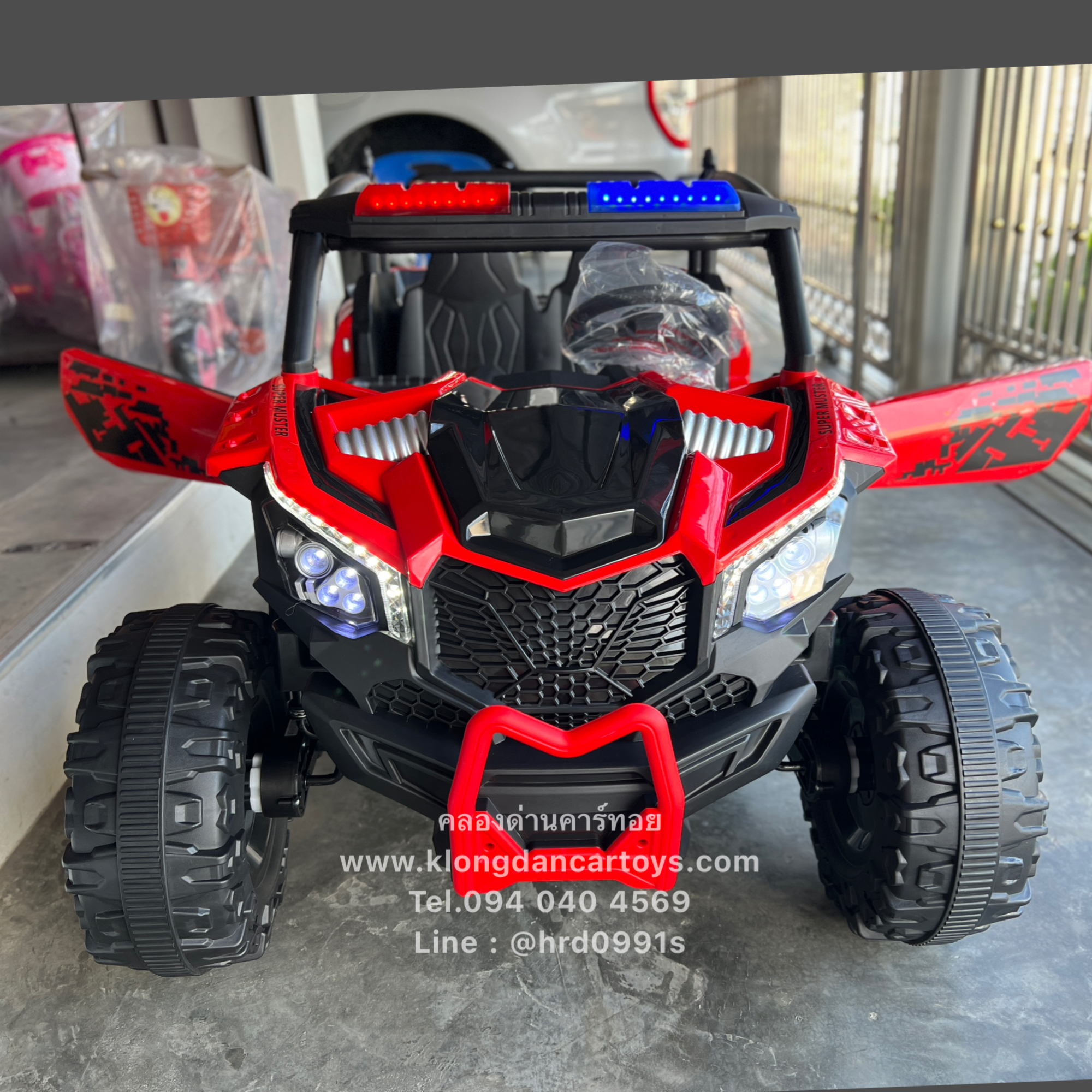 รถแบตเตอรี่เด็กนั่ง2คนบักกี้4x4💥 มีโช้คจริง4ตัว, คันใหญ่ที่สุด💥 *ขับ4มอเตอร์ แบต12v7a, ต่อบูลทูธมือถือได้* (ออกตัวสมูท, ต่อบูลทูธมือถือ เล่นUSB AUXได้, มีรีโมทบูลทูธ, ท้ายมีช่องเก็บของ) ใหญ่ๆต้องรุ่นนี้เลย