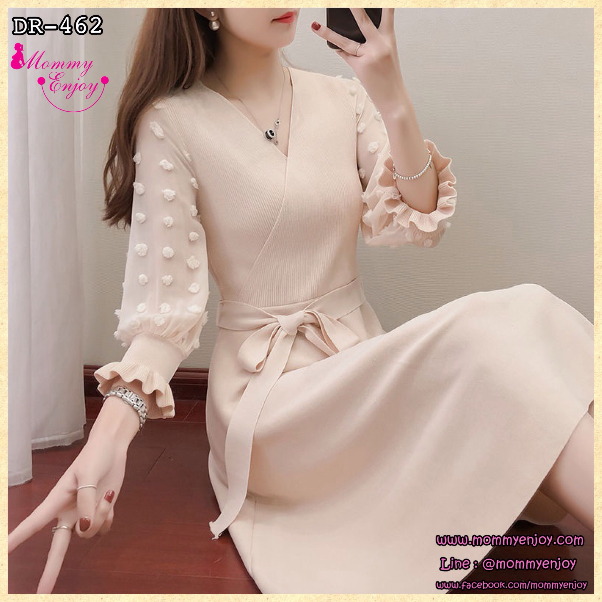 เดรสคลุมท้องแฟชัน ผ้ายืดเนื้อนิ่ม ช่วงแขนซีทรูประดับด้วยดอกไม้3มิติ ช่วงเอวผูกปรับขนาด ฟรีไซส์