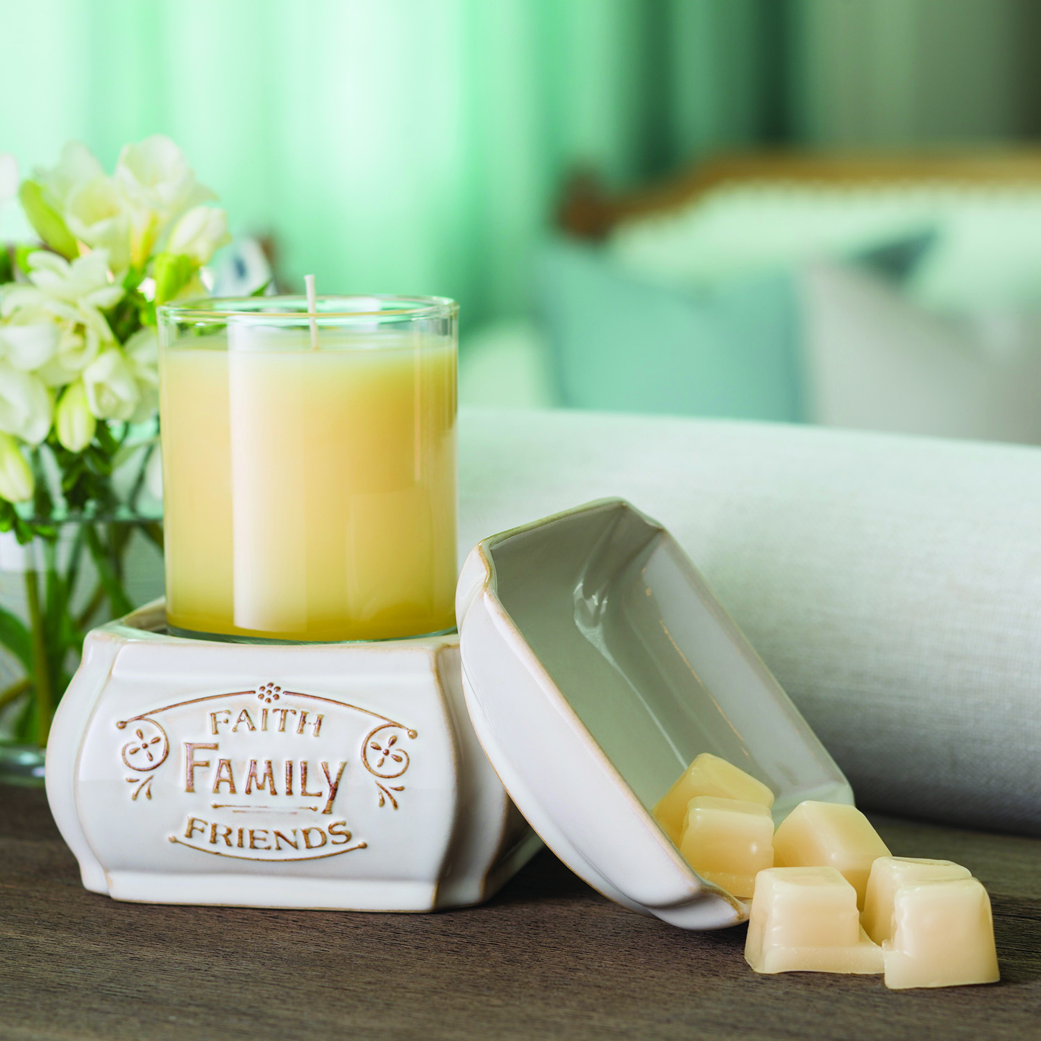 Faith, Family, Freinds 2-IN-1 Fragrance Warmer