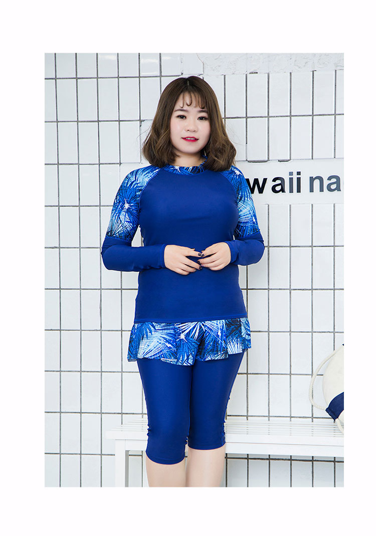 ชุดว่ายน้ำคนอ้วน แบบสปอร์ตพร้อมส่ง :ชุดว่ายน้ำไซส์ใหญ่แขนยาวสีน้ำเงินแต่งลาย. กางเกงติดกระโปรงแบบสวยน่ารักมากๆจ้า:รอบอก42-52นิ้ว เอว38-48นิ้ว สะโพก42-54นิ้ว