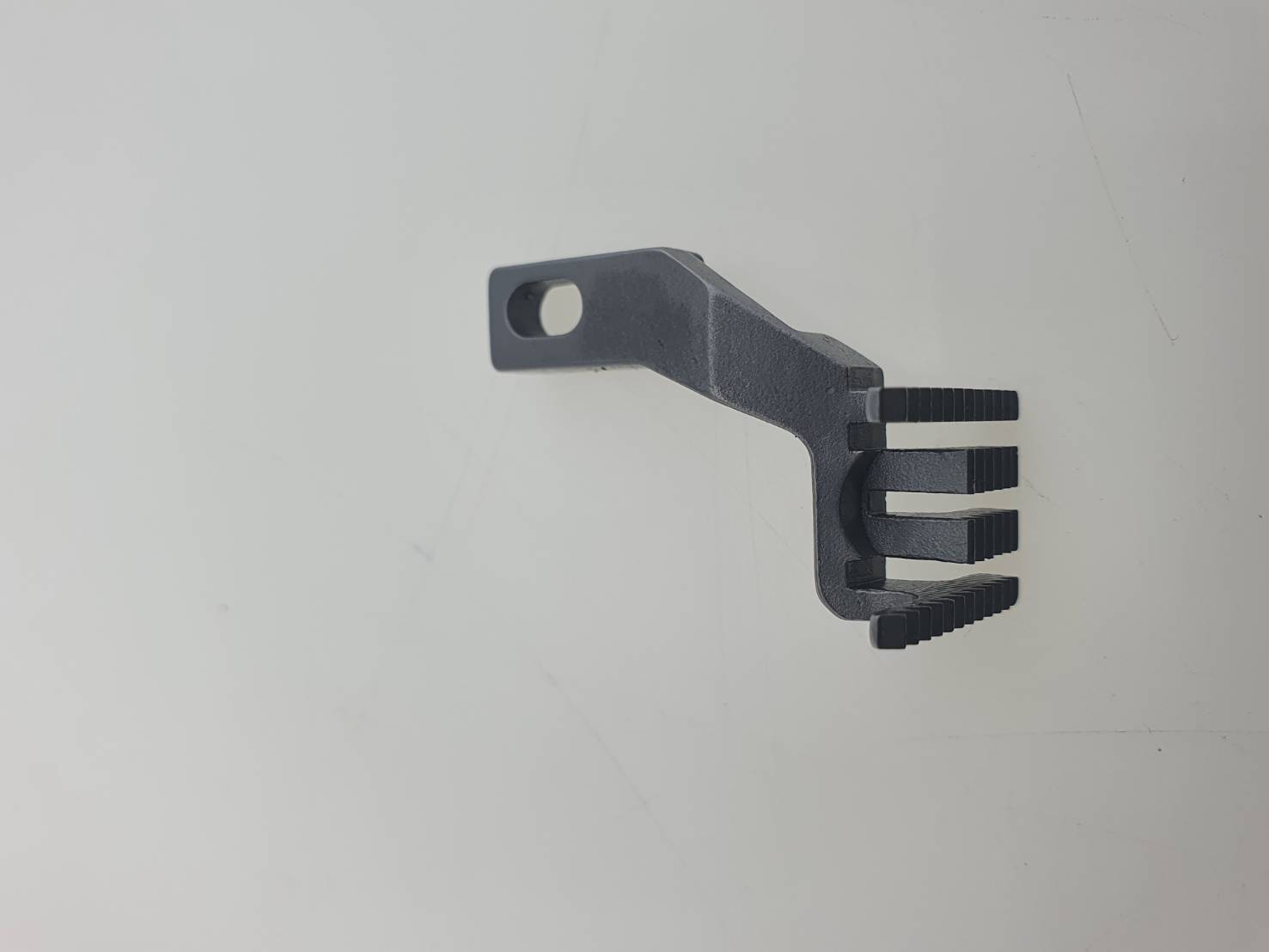 ชุดตีนผีจักรลา แป้นฟัน สำหรับจักรลาอุตสาหกรรม ระยะเข็ม 6.4 มิลลิเมตร