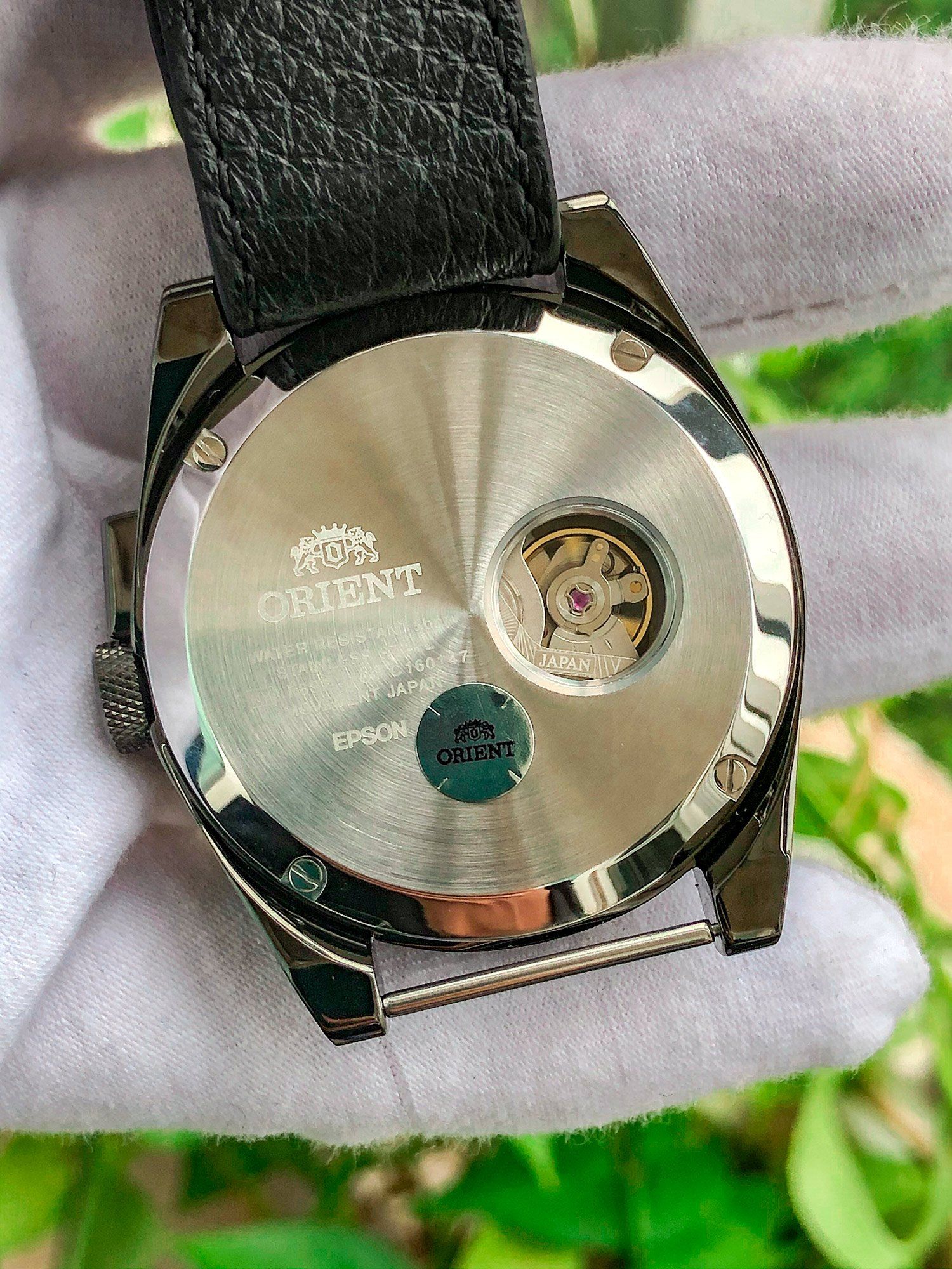 Orient RA-AR0202E10B นาฬิกาผู้ชาย Retro Future Camera Automatic Men's Watch