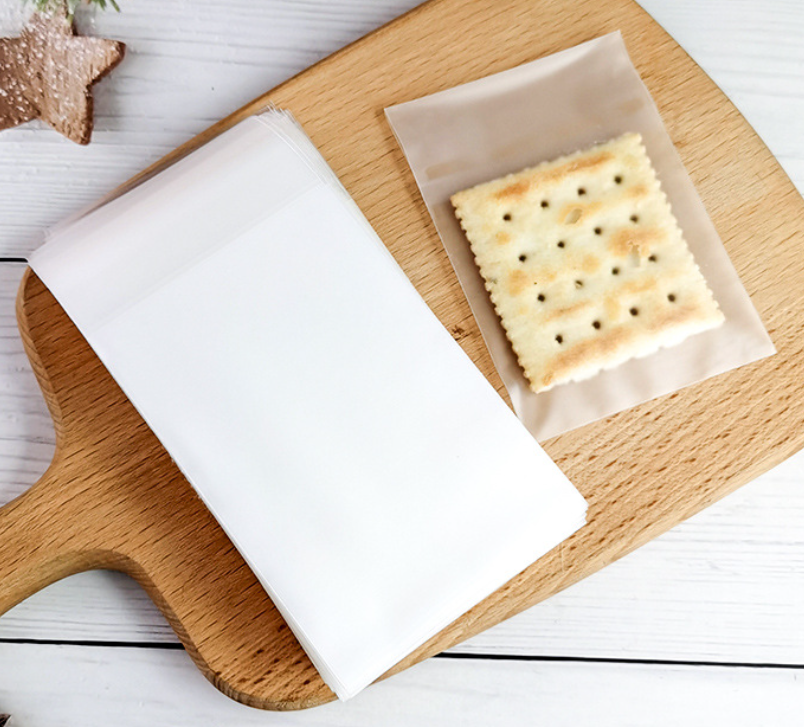 ถุงคุ๊กกี้ ฝากาว (ถุงใส ถุงขุ่น ถุงลายจุด) หลายขนาด จำนวน 95-100 ชิ้นต่อแพ็ค