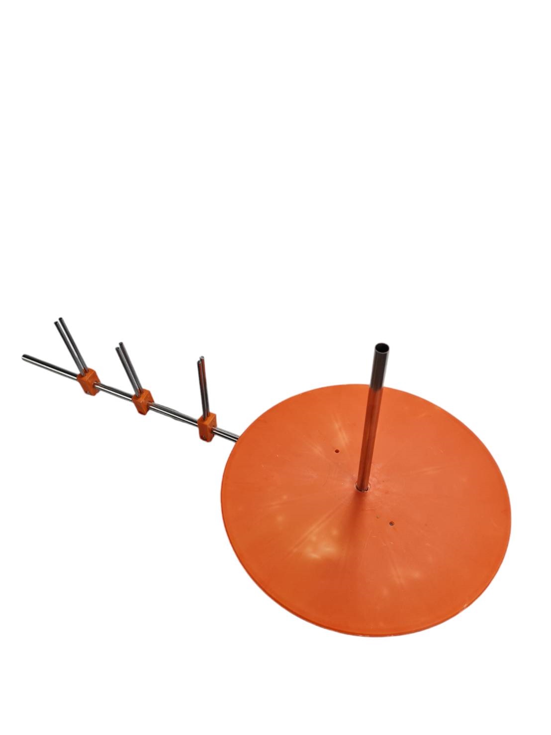 ถาดวางผ้ากุ๊นแบบม้วนสำหรับจักรเย็บผ้าอุตสาหกรรมช่วยให้ผ้ากุ๊นไม่พันกันและเย็บงานได้ต่อเนื่อง