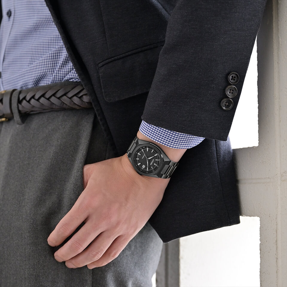 Citizen CB3045-61E นาฬิกาผู้ชาย Eco-Drive Attesa Titanium Radio-Controlled Made in Japan Men's Watch