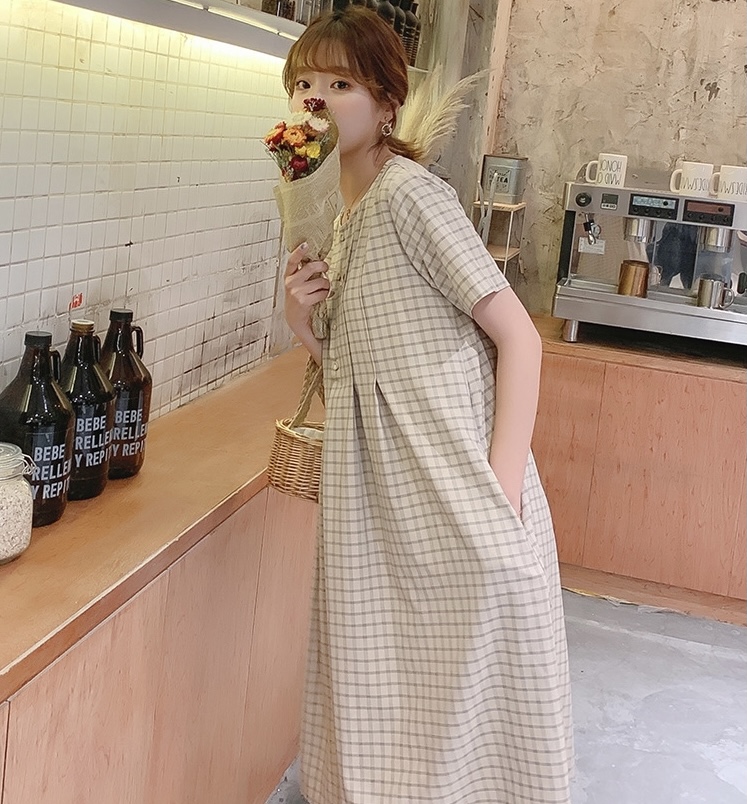 เดรสคลุมท้องแฟชั่น ผ้าดีมาก มีน้ำหนักทิ้งตัวสวย แขนสั้น มีกระดุมแกะได้ มีกระเป๋าข้าง M L XL XXL