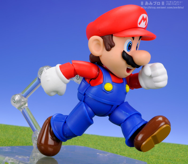 S.H.Figuarts Super Mario
