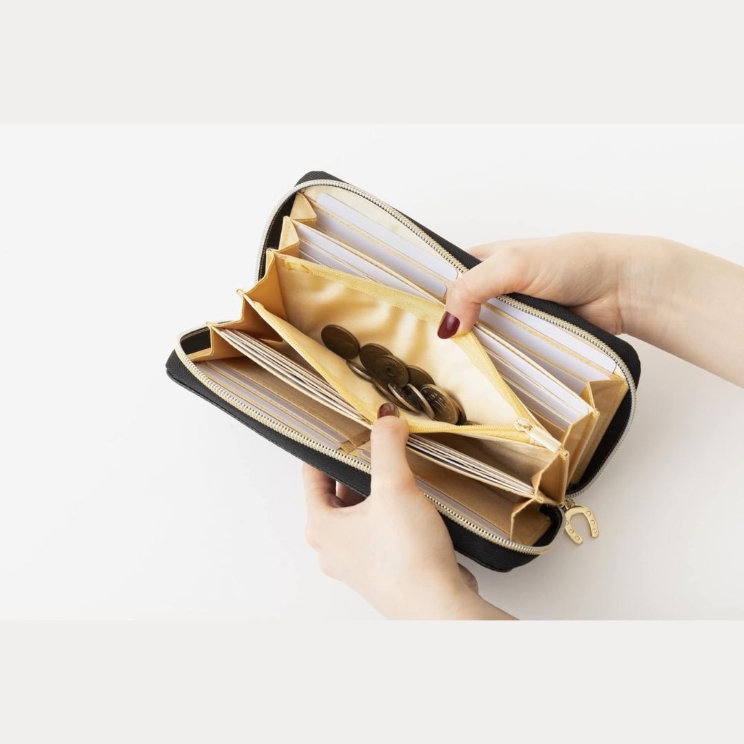 [PRE-ORDER] กระเป๋า a-jolie HAPPY Wallet กระเป๋านำโชค กระเป๋าสตางค์แบบยาว สีดำ ajolie ของแท้ นำเข้าจากญี่ปุ่น