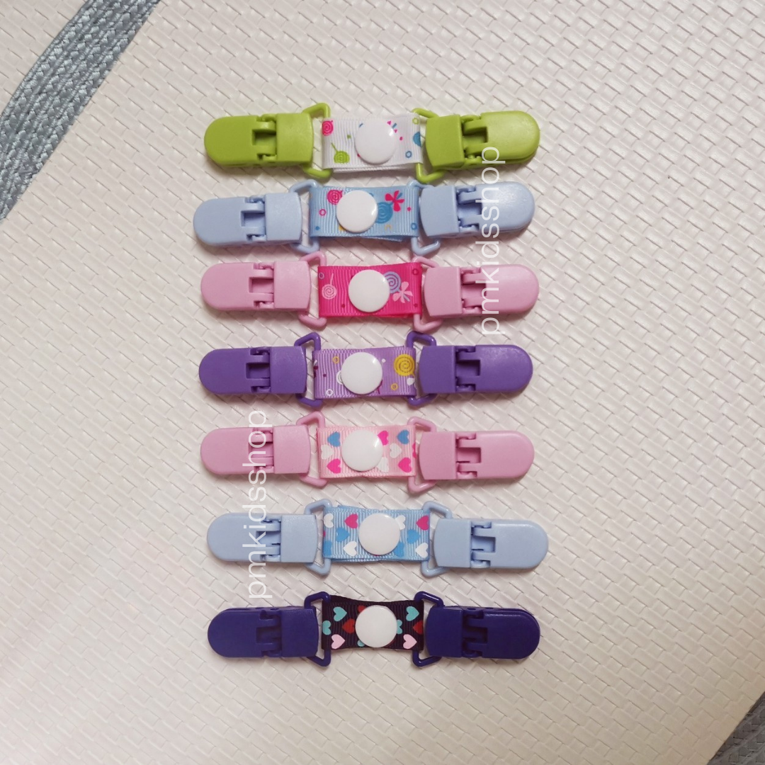 แบบสั้น ที่หนีบผ้าเช็ดหน้าเด็ก หนีบเอี๊ยม สายคล้องกันหล่น กันตก คลิปหนีบผ้าเช็ดน้ำลาย คลิปหนีบผ้ากันเปื้อน