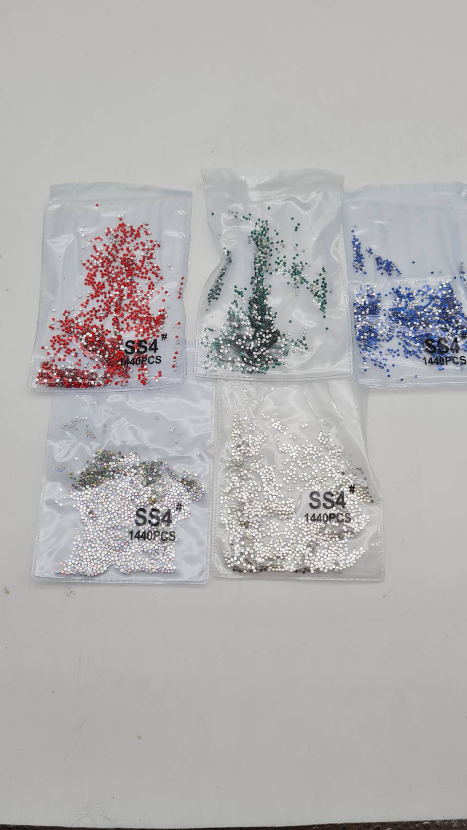 เพชรคริสตัลก้นตัด ขนาด SS4 (1.6 มิลลิเมตร ) จำนวน 1440 เม็ด ต่อห่อ Flat back rhinestone งาน DIY