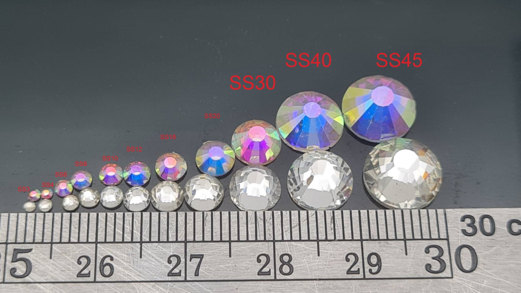 คริสตัลหลังแบน สีคริสตัล และสีรุ้ง เพชรก้นตัดประดับองค์พระเม็ดคริสตัลสำหรับงาน DIY