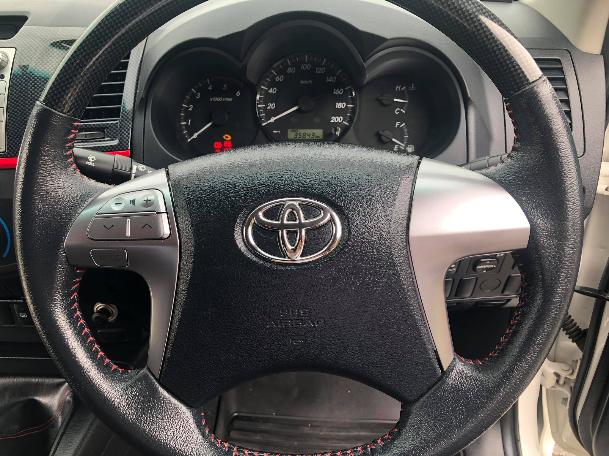 Toyota Vigo Champ 2.5E PRERUNNER DOUBLE CAB TRD SPORTIVO MT 2014