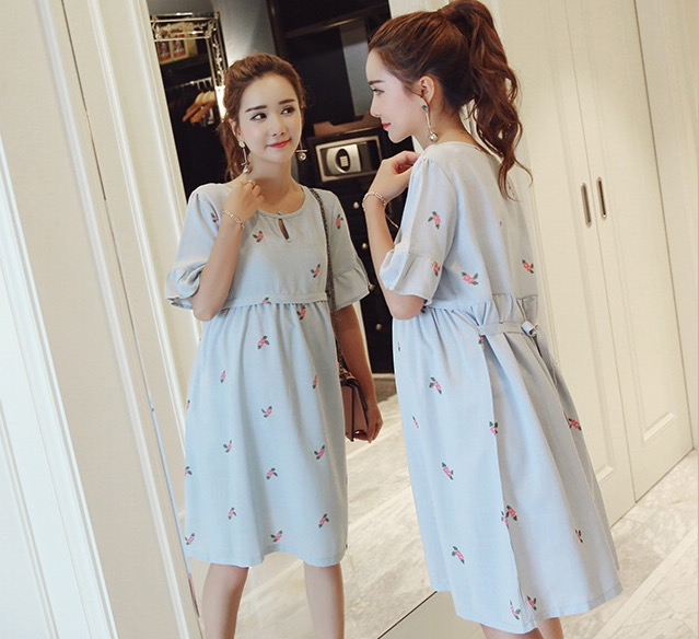 ชุดคลุมท้องเปิดให้นมแฟชั่น ผ้าลินิน แขนระบาย เปิดให้นมแนวนอน มีเชือกผูกหลังน่ารักค่ะ M,L,XL,XXL