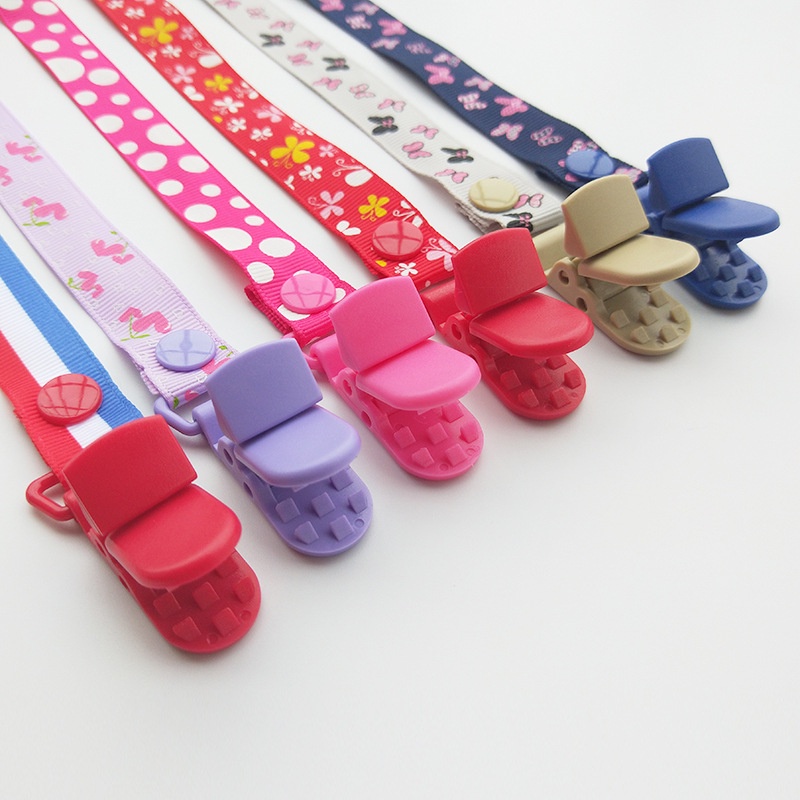 (ปรับสายได้) ที่หนีบผ้าเช็ดหน้าเด็ก สายคล้องกันหล่น กันตก คลิปหนีบผ้าเช็ดน้ำลาย คลิปหนีบผ้าขนหนู คลิปหนีบผ้ากันเปื้อน สําหรับเด็ก