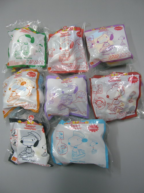 โมเดลสนูปปี้แม็คชุด Snoopy Transport ครบชุด 8 ตัว