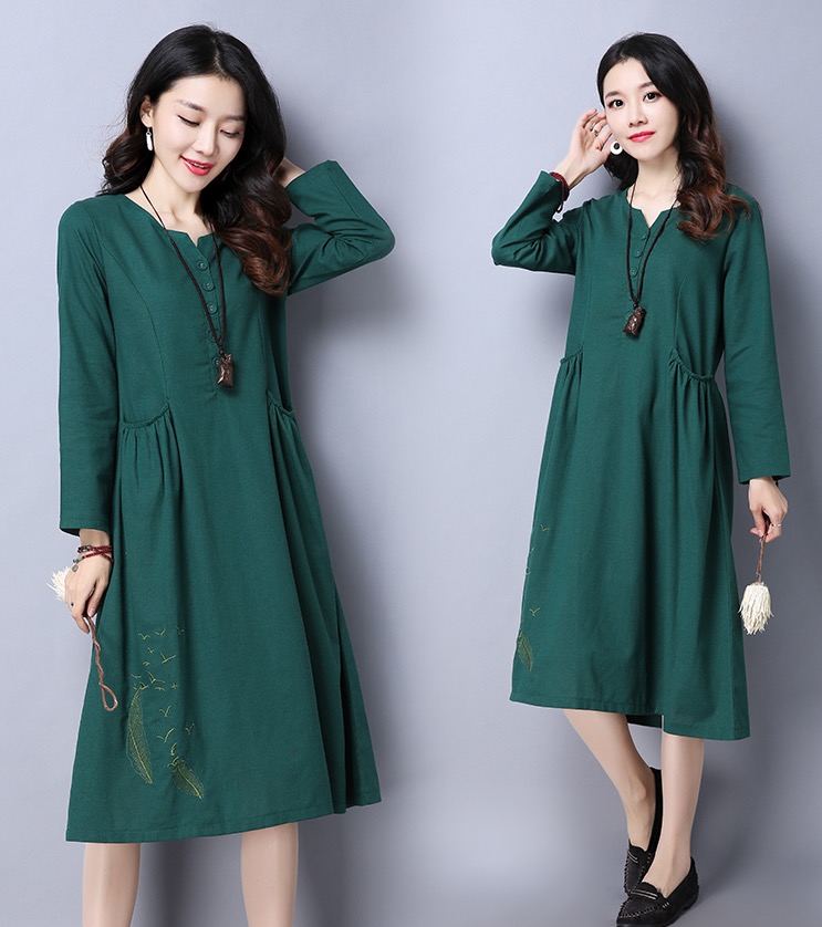 เดรสคลุมท้องแฟชันแขนยาว ผ้าลินิน เนื้อดี ใส่สบายไม่ร้อน มีกระเป๋าข้าง ด้านล่างปักลายนกบิน แต่งกระดุม M L XL,XXL