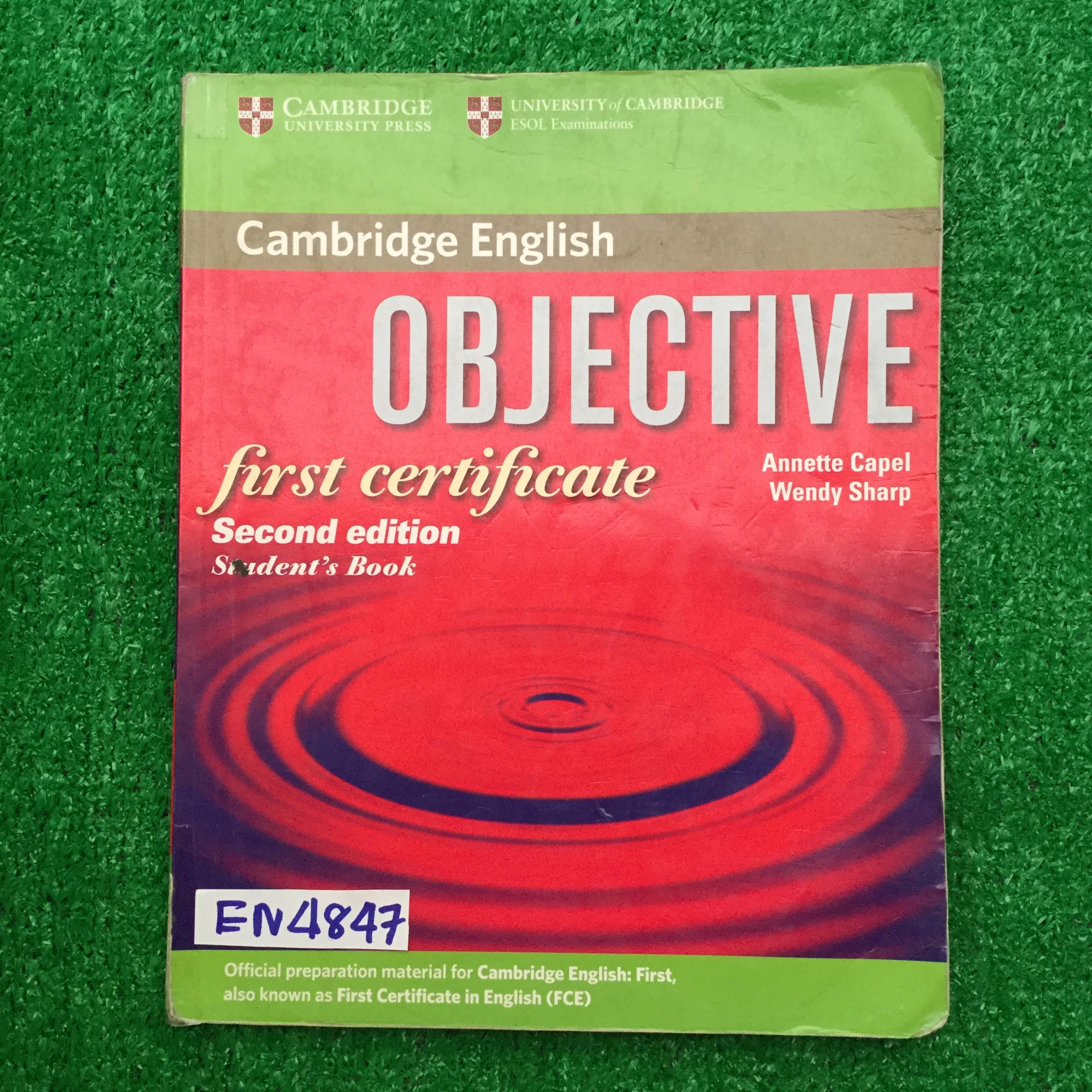 EN4847 [Cambridge] Objective first certificate เป็นหนังสือที่ใช้เรียนในโรงเรียนเตรียมอุดม แบบฝึกหัดเยอะมากมีทั้ง Listening Reading Grammar Vocab มีเขียนไปแล้วพอสมควรแต่ไม่ครบ หนังสือ 208 หน้า ขาย 300฿