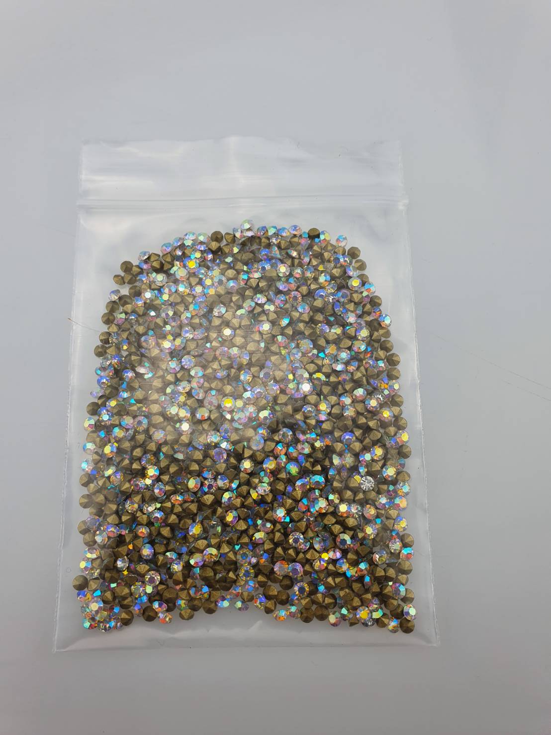 เพรชคริสตัลก้นแหลมจำนวน1440เม็ด สีรุ้ง AB สำหรับงานประดับเครื่องประดับ แต่งองค์พระ และชุดลิเก