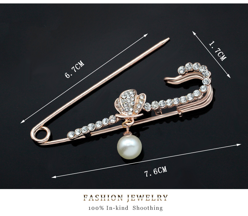 เข็มกลัดติดชุด สวย หรู ดูดี มีให้เลือกหลายสิบแบบ น่ารัก กันสารพัดเลยจร้าา