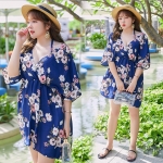 ชุดว่ายน้ำคนอ้วน 5xl พร้อมส่ง :ชุดว่ายน้ำไซส์ใหญ่สีน้ำเงินผูกคอและหลังแต่งลายดอกไม้สีสวยสดใส set 3 ชิ้นมีบรา กางเกงขาสั้นและเสื้อคลุมแบบสวยน่ารักมากๆจ้า:บรารอบอก38-46นิ้ว เอว38-44นิ้ว สะโพก38-50นิ้ว เสื้อคลุมรอบอกกว้าง50นิ้ว