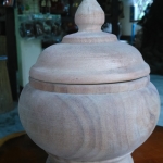 โถข้าวพร้อมฝาปิด ไม้เทพทาโร