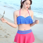 ชุดว่ายน้ำทูพีชพร้อมส่ง :ชุดว่ายน้ำแฟชั่นทูพีชสีฟ้าชมพู แต่งลายผ้ามีกางเกง สีสดใสน่ารักมากๆจ้า:อก28-36นิ้ว เอว24-32นิ้ว สะโพก24-34นิ้วจ้า