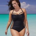 ชุดว่ายน้ำคนอ้วน พร้อมส่ง :ชุดว่ายน้ำวันพีชไซส์ใหญ่สีดำ แต่งลายถักสลับสายและสายคล้องคอแบบเก๋ Sexy มากๆจ้า:มีไซส์ 2xlและ4xl รายละเอียดไซส์คลิกเลยจ้า