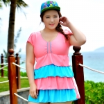 ชุดว่ายน้ำคนอ้วนพร้อมส่ง : ชุดว่ายน้ำแฟชั่นสีชมพูแต่งผ้าเป็นชั้นๆแบบเก๋ มีกางเกงขาสั้นใส่ด้านใน น่ารักมากๆจ้า:มี Size : 5XL,6XL รายละเอียดไซส์คลิกเลยจ้า