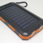 แบตสำรองโซล่าเซลล์ 50,000 mAh รุ่นมีขอเกี่ยวกระเป๋า สีส้ม