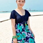 ชุดว่ายน้ำคนอ้วนพร้อมส่ง:ชุดว่ายน้ำสีน้ำเงินเขียวแต่งลายดอกไม้สดใส กางเกงขาสั้นใส่ด้านในน่ารักมากๆจ้า:รอบอก36-44นิ้ว เอว36-42นิ้ว สะโพก38-48นิ้วจ้า