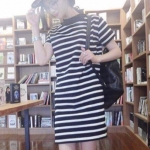 ((พร้อมส่ง)) เสื้อผ้าแฟชั่นผู้หญิง : เดรสสีดำ แต่งลายดำขาว ผ่าข้าง น่ารักมากๆจ้า