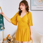 ชุดเที่ยวทะเลไซสใหญ่ 5xl พร้อมส่ง :ชุดว่ายน้ำคนอ้วนสีเหลืองผูกคอ สีสันสดใสมีกางเกงขาสั้นด้านในแบบสวยมากๆจ้า:รอบอก40-48นิ้ว เอว34-42นิ้ว สะโพก36-48นิ้ว