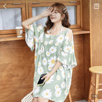 ชุดว่ายน้ำไซส์ใหญ่ 5xl พร้อมส่ง:ชุดว่ายน้ำ set 3 ชิ้นสีเขียว แต่งลายดอกไม้มีบรา กางเกงและเสื้อคลุม แบบสวยน่ารักมากๆจ้า : ขนาด - รอบอก 36 - 44 นิ้ว- เอว 36 - 44 นิ้ว - สะโพก 38 - 48 นิ้ว