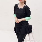 ชุดว่ายน้ำคนอ้วน แบบสปอร์ต 6xl พร้อมส่ง :ชุดว่ายน้ำไซส์ใหญ่สีดำแต่งแขนสีเขียว set 3 ชิ้น มีเสื้อคลุมตัวนอก บรา และกางเกงติดกระโปรงระบาย แบบสวยน่ารักมากๆจ้า:เสื้อคลุมตัวนอก รอบอกกว้าง 50 นิ้ว บราตัวในรอบอก 38 - 46 นิ้ว กางเกงติดกระโปรงระบาย เอว 32 - 42 นิ้