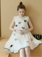 ชุดคลุมท้อง ผ้าชีฟอง ประดับด้วยผีเสื้อตามตัว เริ่ดมาก มีซับในทั้งชุด ขาว M,L,XL,XXL