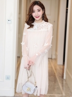 เดรสคลุมท้องแฟชั่นลูกไม้แขนยาว ประดับด้วยมูก ผ้าาตาข่ายประดับด้วยดอกไม้ น่ารักมาก