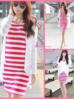 ชุดคลุมท้อง เดรสเซ็ทพร้อมเสื้อคลุมปีกค้างคาว สีขาว-แดง