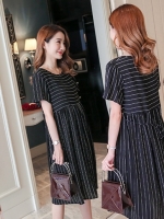 เดรสคลุมท้องสไตล์เกาหลี แขนสั้น ลายตรง ทรงระบาย มีเชือกปรับขนาดครรภ์ M L XL,XXL