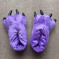 เท้า M สีม่วง เล็บดำ