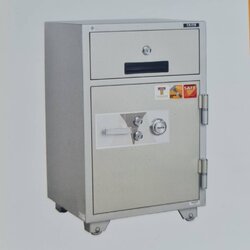 ไทยโย ตู้นิรภัย NS 935 K2C