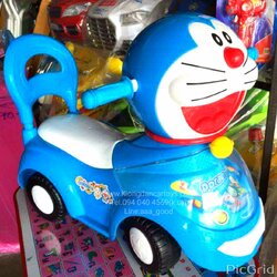 รถขาไถโดราเอม่อน (ลิขสิทธ์แท้โดราเอม่อน) มีเสียงเพลง, ใต้เบาะเปิดเก็บของได้