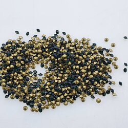 เพชรตูดแหลม เพชรก้นแหลม เพชรเทียม เพชรกระจก เพชรคริสตัล พลอยกระจก สีเขียวขนาดต่างๆ