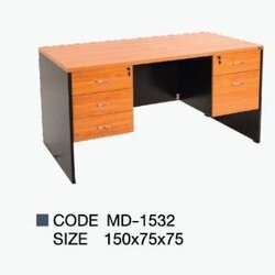 โต๊ะทำงานเมลามีน MD-1532 เชอรรี่ดำ