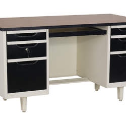 โต๊ะคอม 4.5ฟุต(หน้าเมลามีน)