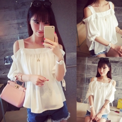 เสื้อผ้าแฟชั่นผู้หญิง ((พร้อมส่ง)) : เสื้อแฟชั่นสีขาว เปิดไหล่ ใส่สบาย น่ารัก น่ารักจ้า