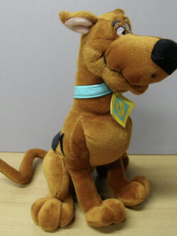 สกูบิ ดู (Scooby Doo) ขนาด 9 นิ้ว ก้นเม็ดโฟม (มือสอง)