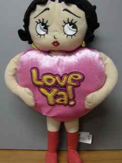 Betty Boop ชุดหัวใจสีชมพู Love Ya! ขนาด 15 นิ้ว (มือสอง)