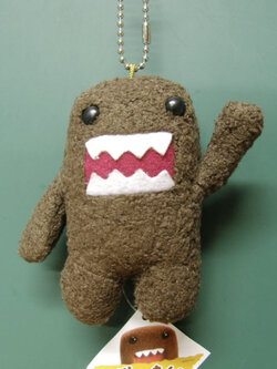 ตุ๊กตาแขวนกระเป๋า โดโมะ คุง ขนาด 4 นิ้ว