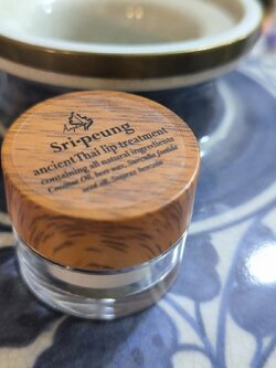 Ayada สีผึ้ง ขี้ผึ้งแท้บำรุงปาก เครื่องหอมไทยธรรมชาติ 4.5 g