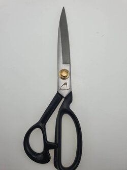 กรรไกรตัดผ้า น้ำหนักเบาผลิตจากเหล็กกล้าอย่างให้งานได้ทันทีไม่ต้องลับคมใหม่ตอนเริ่มใช้งาน